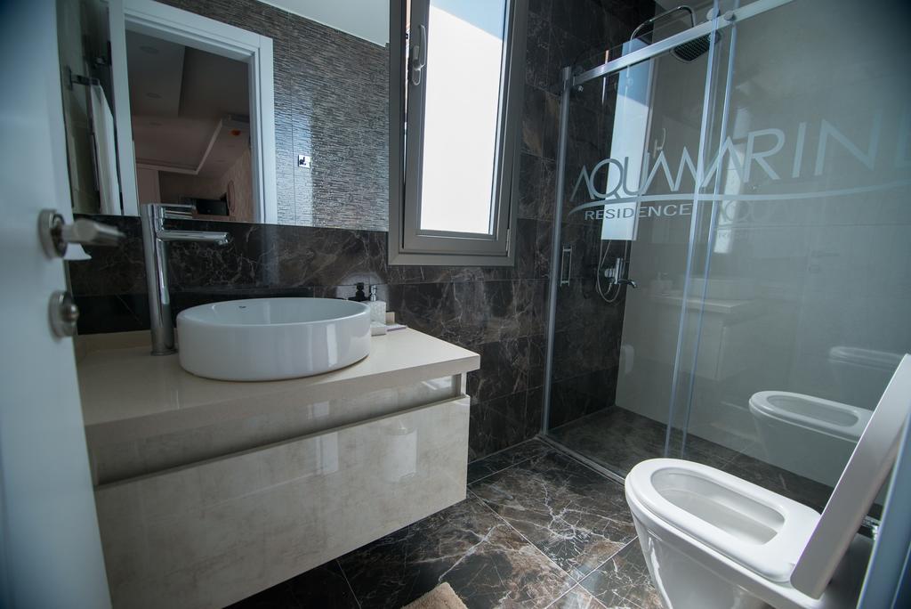 Aquamarine Luxury Residence Kyrenia  Bagian luar foto