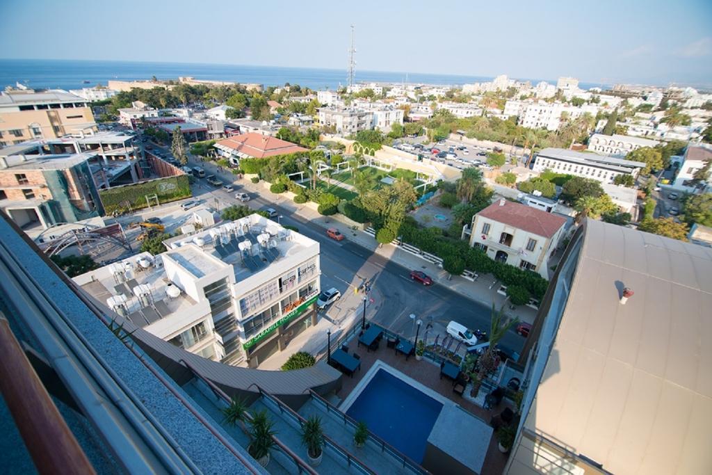 Aquamarine Luxury Residence Kyrenia  Bagian luar foto