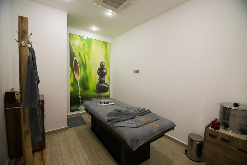 Aquamarine Luxury Residence Kyrenia  Bagian luar foto