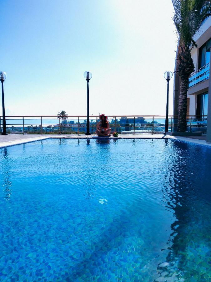 Aquamarine Luxury Residence Kyrenia  Bagian luar foto