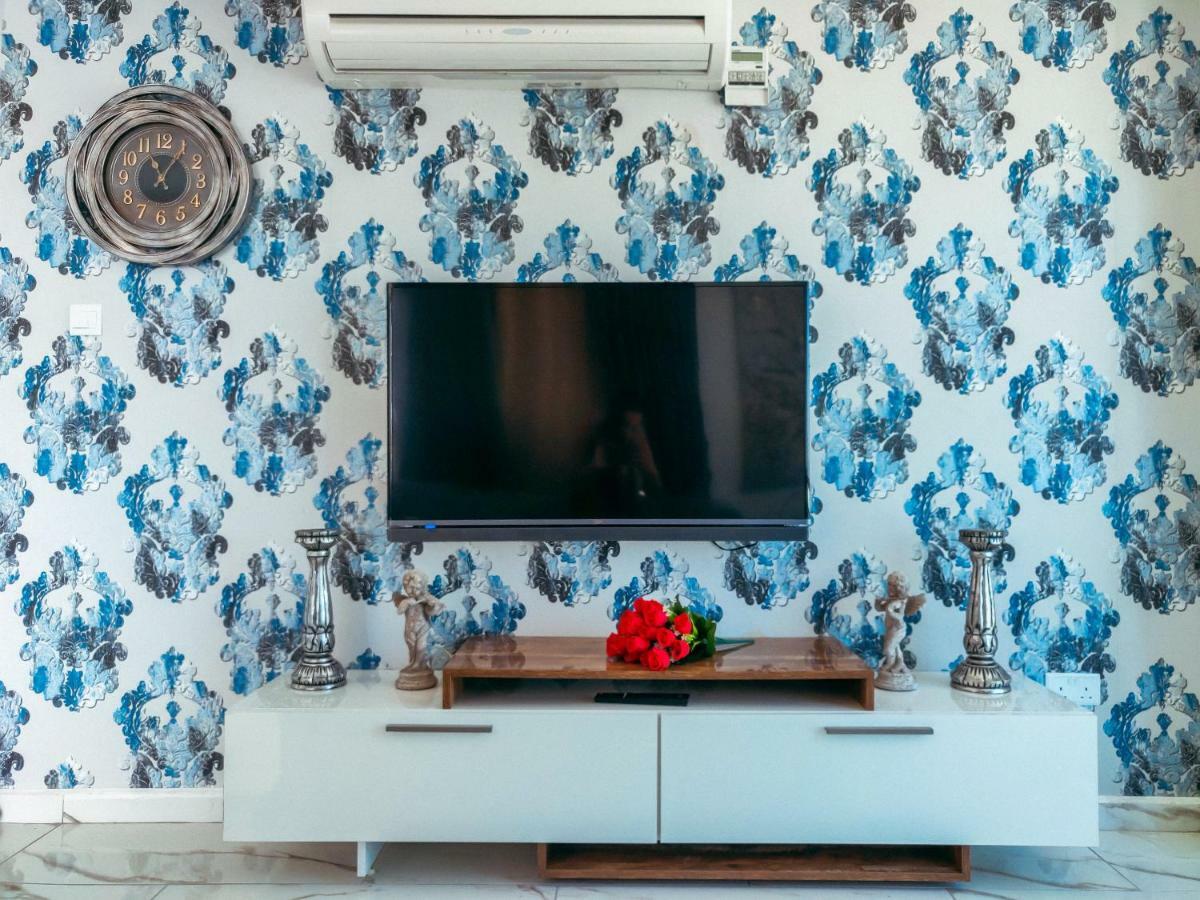 Aquamarine Luxury Residence Kyrenia  Bagian luar foto